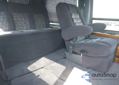 2000 Dodge Ram Van 1500 Conversion из США, поврежденный, VIN 2B6HB11Y4YK164096